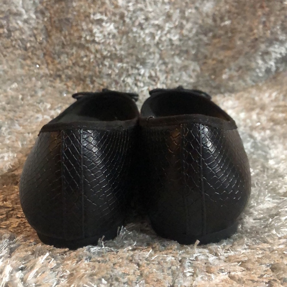 NWT- Worthington Black Snake Pointed Toe Flats - Picture 5 of 9